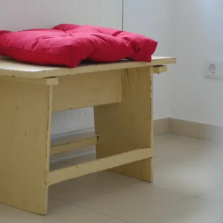 Helmut Apartman *